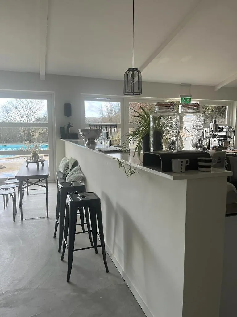 La Maison Culier Sainte-Alauzie Bed & Breakfast